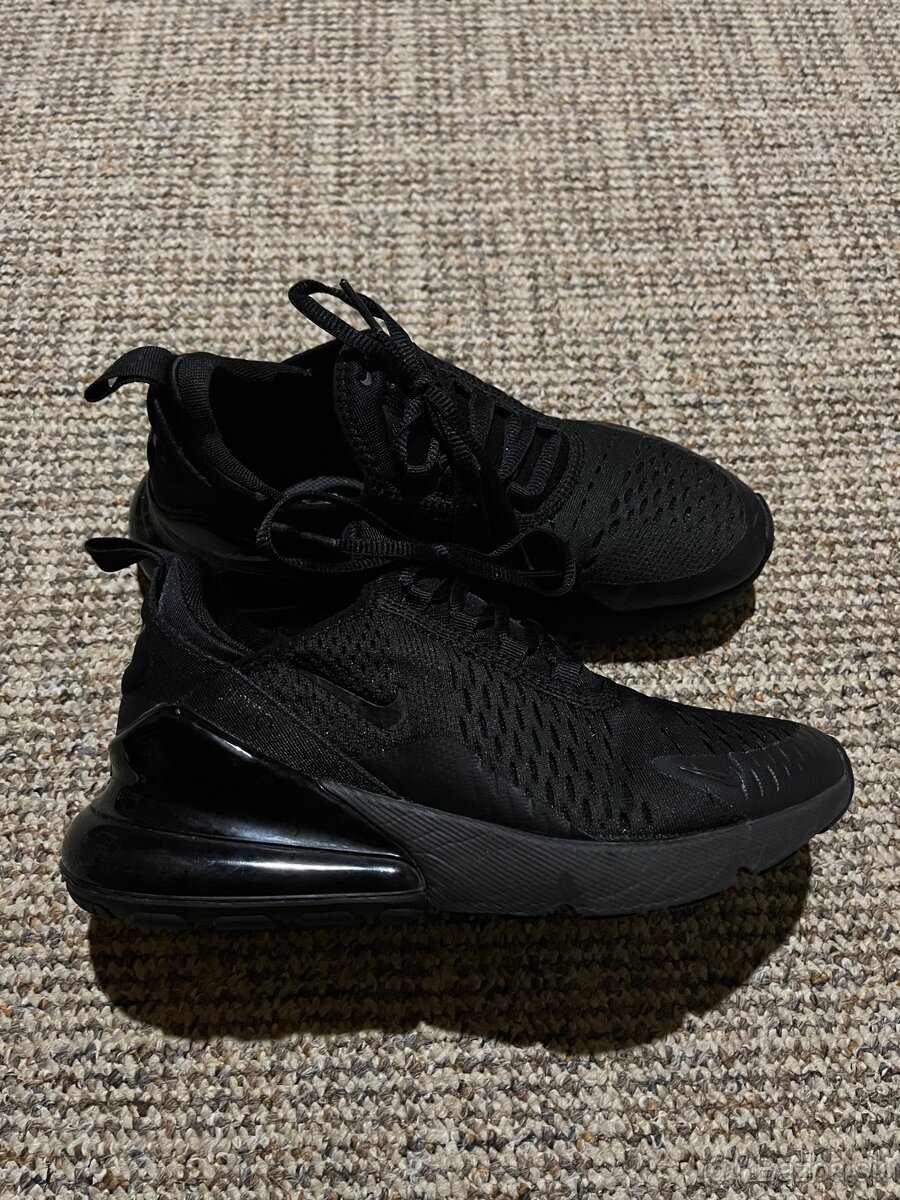 Nike Air Max 270 Vel 38