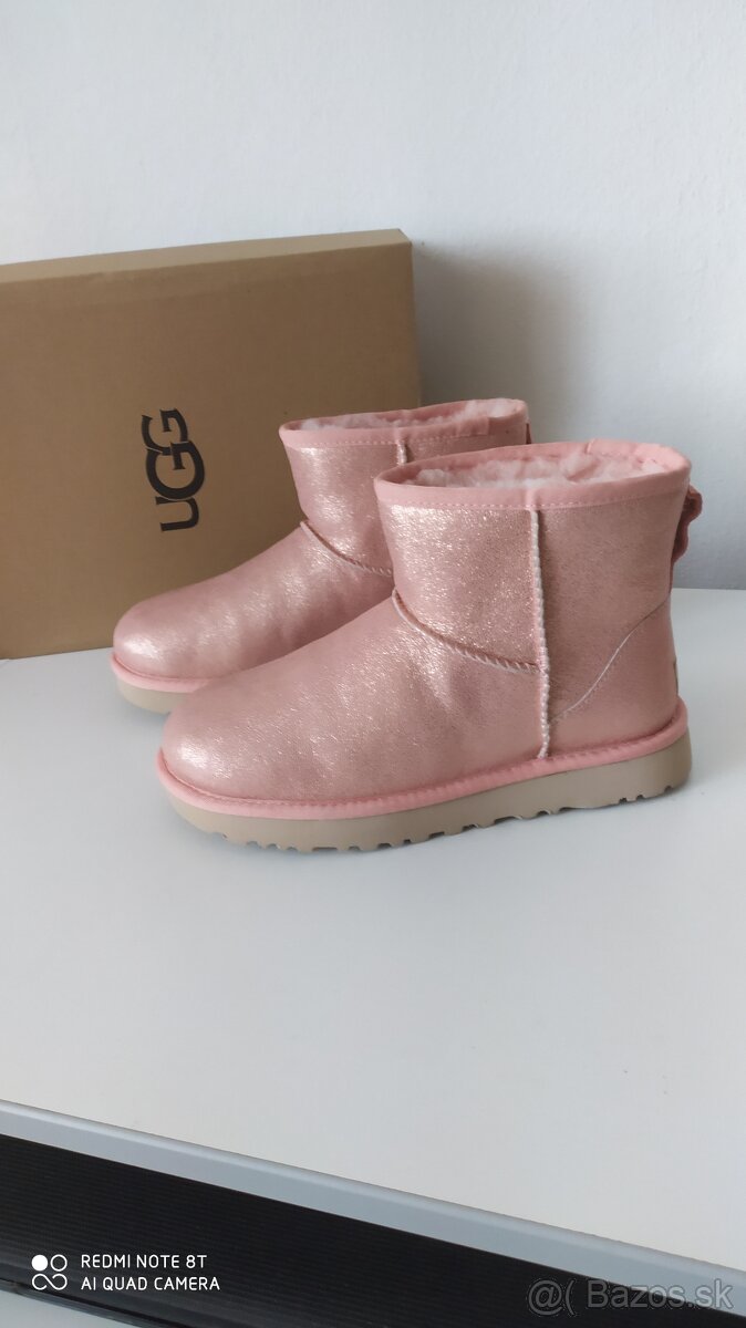 Ugg Classic Mini ll