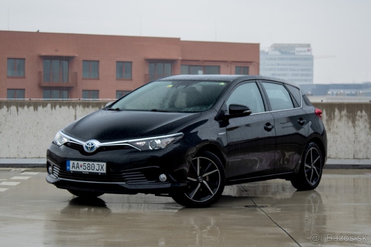 Toyota Auris 1.8 Hybrid e-CVT Active