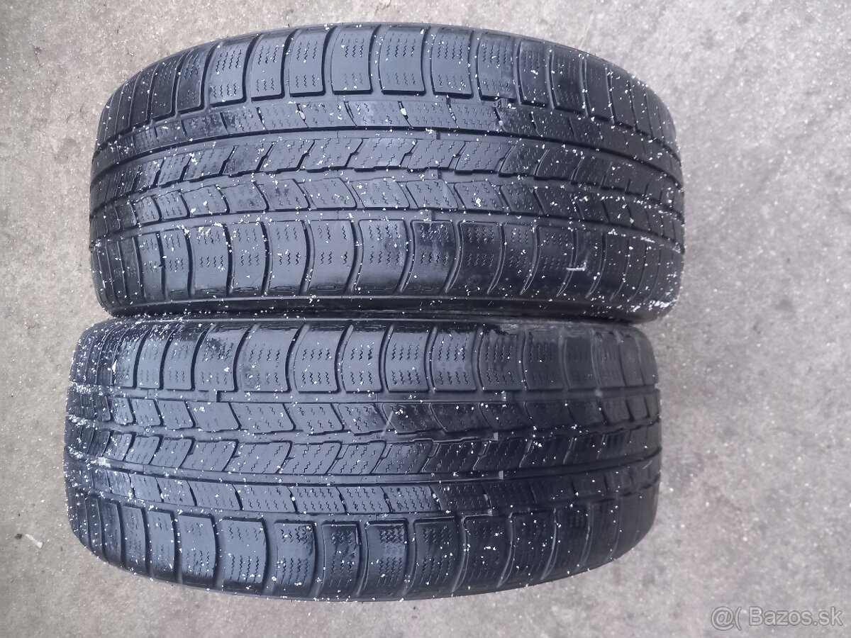 Zimne pneumatiky 2ks 205/50R17