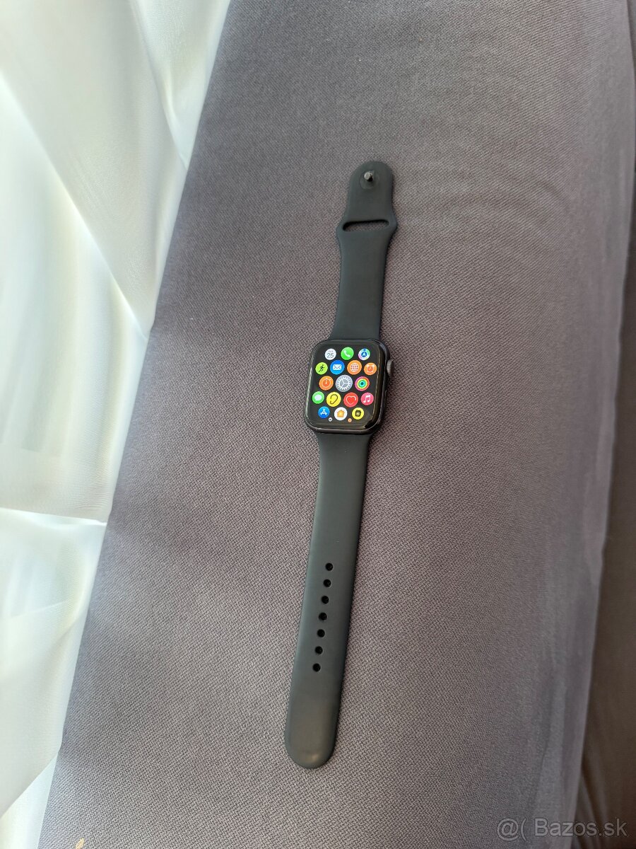 Apple watch series 5 44 mm 90% bateria