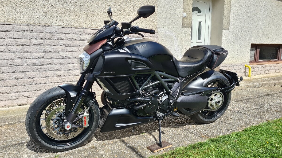 Ducati Diavel 1200 Black Edition r.v 2014