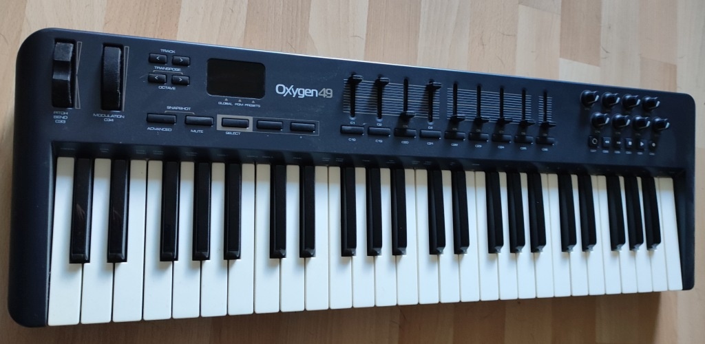 M-AUDIO OXYGEN 49 MKII