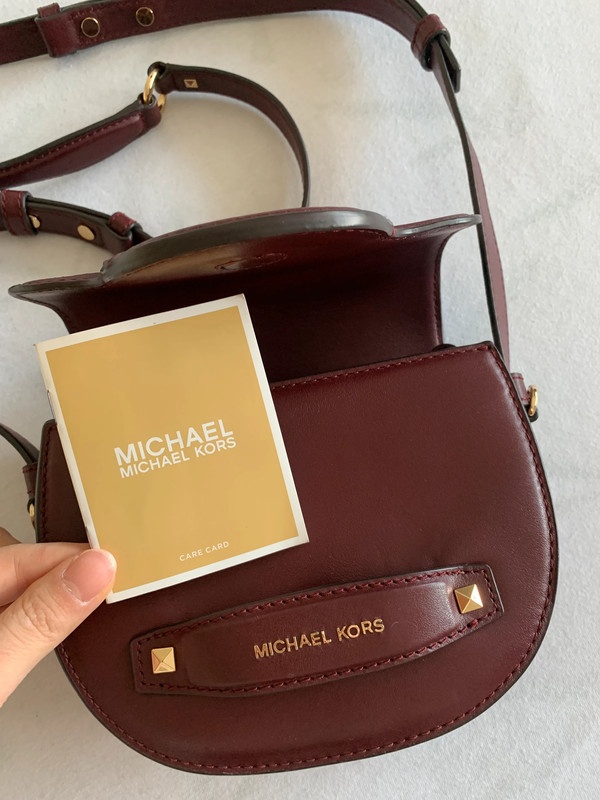 Michael Kors crossbody kabelka