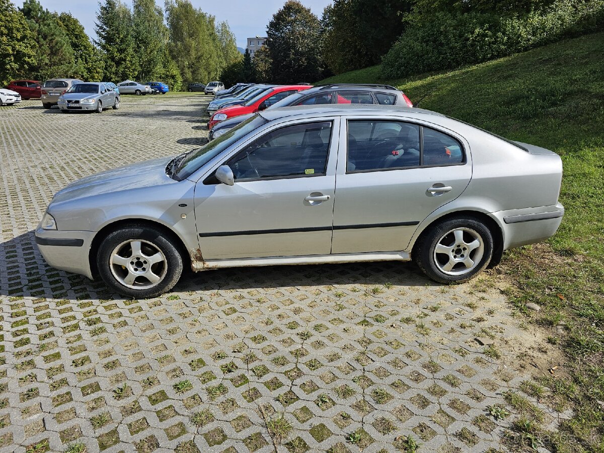 Škoda octavia 1