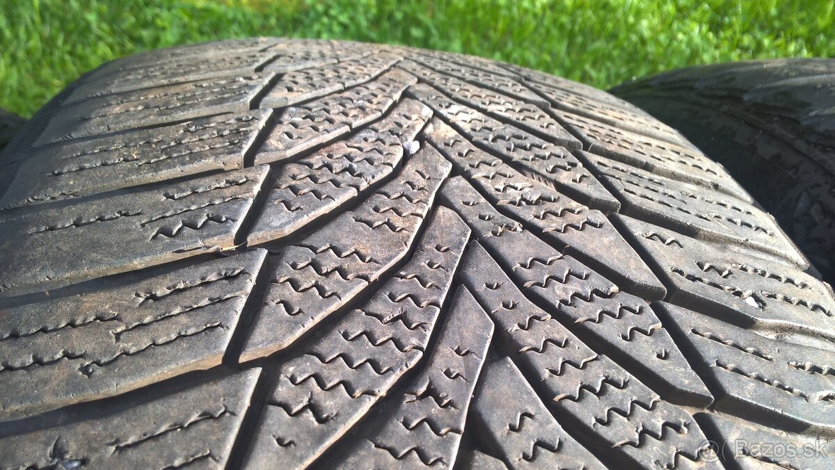 zimne 215/50 r17