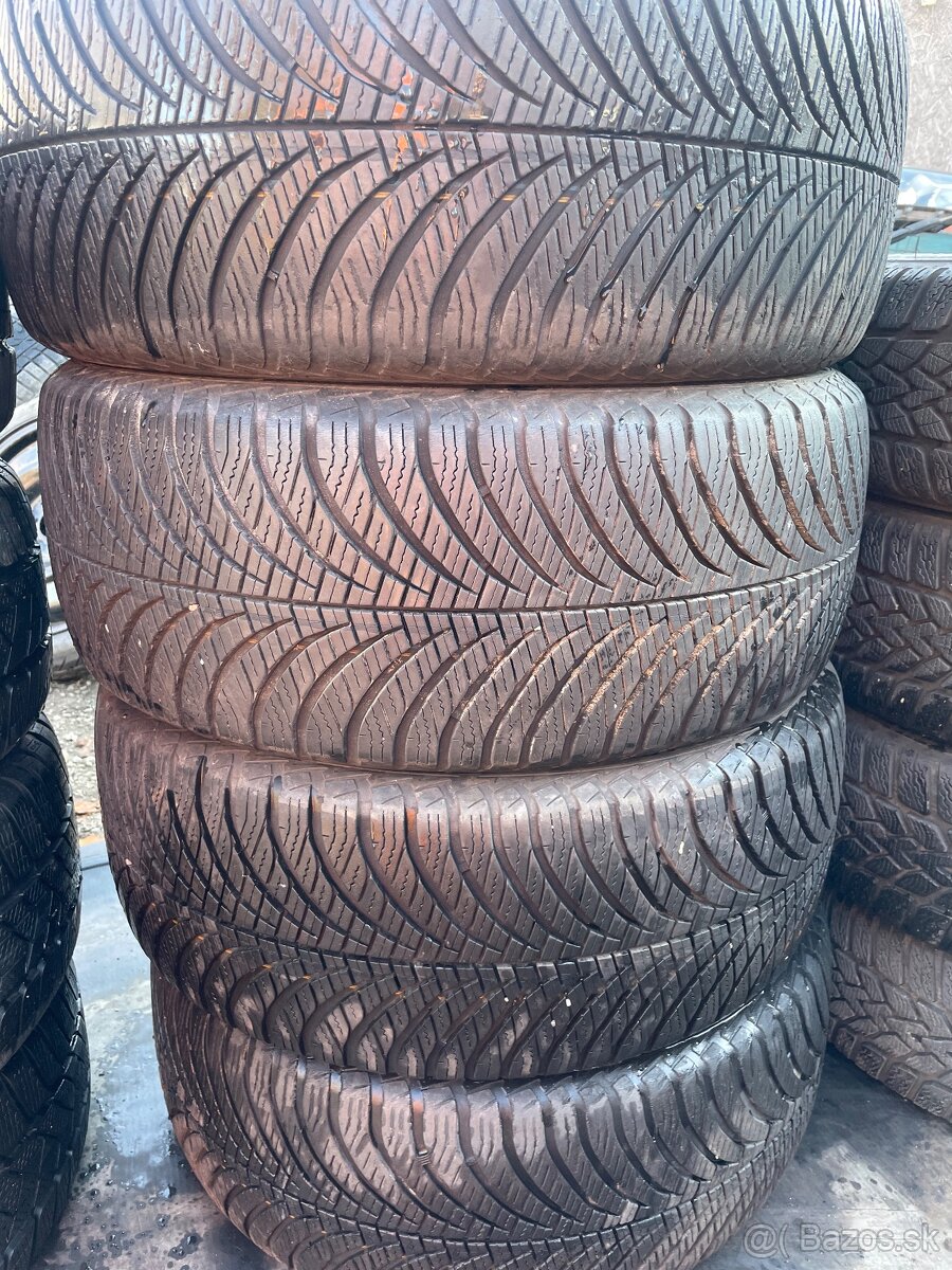 Predám zimné pneu.225/50R17