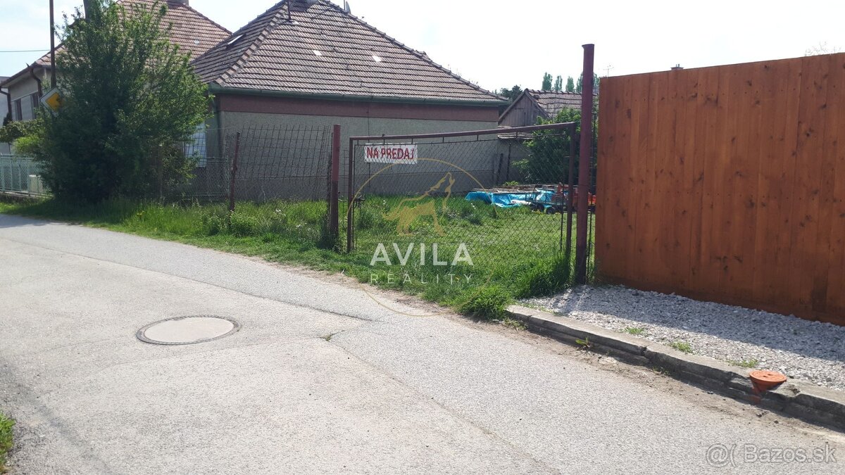 NA PREDAJ: stavebný pozemok 426m2 - Veľká Mača