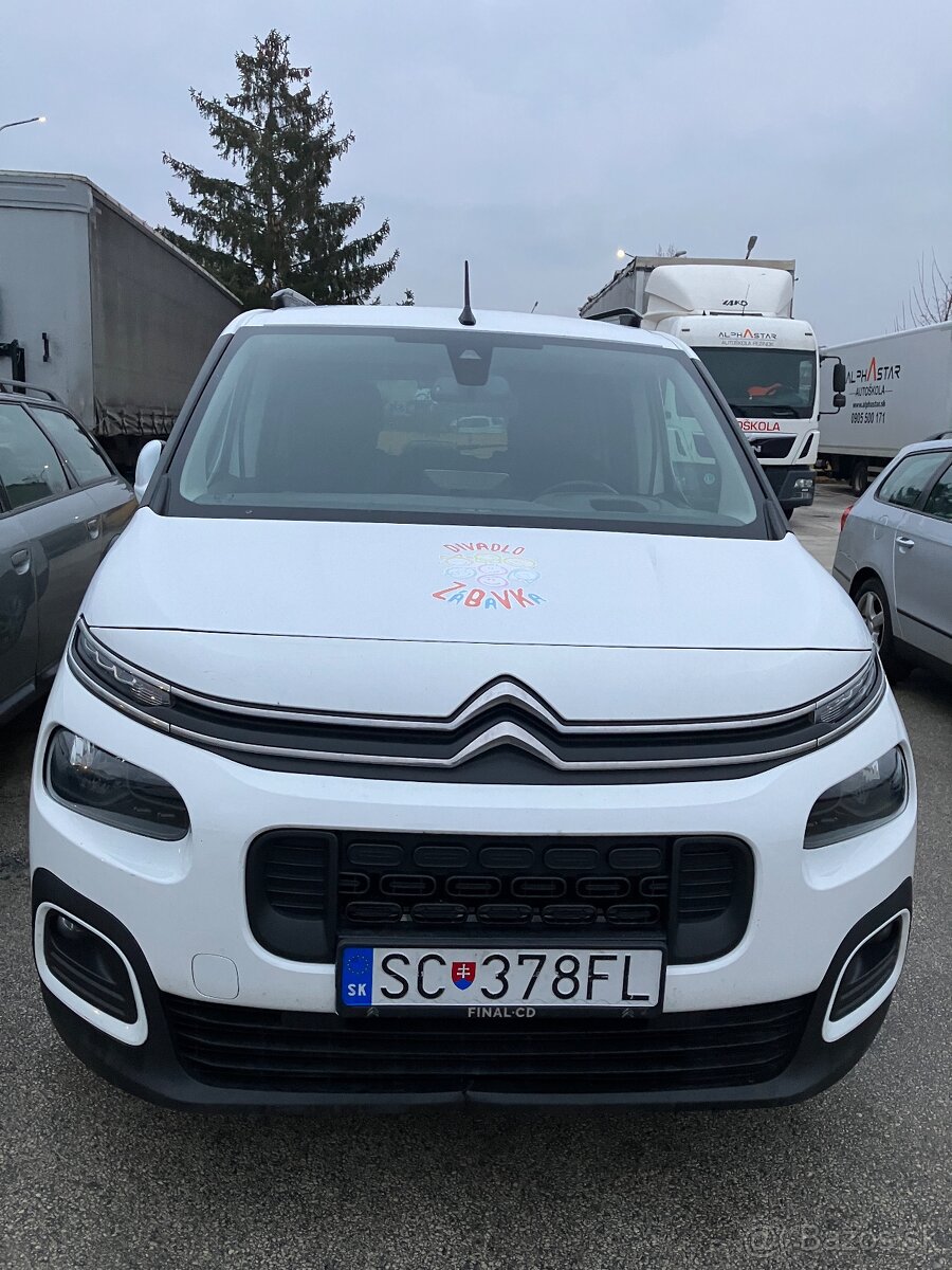 7 miestne Berlingo XL 2020