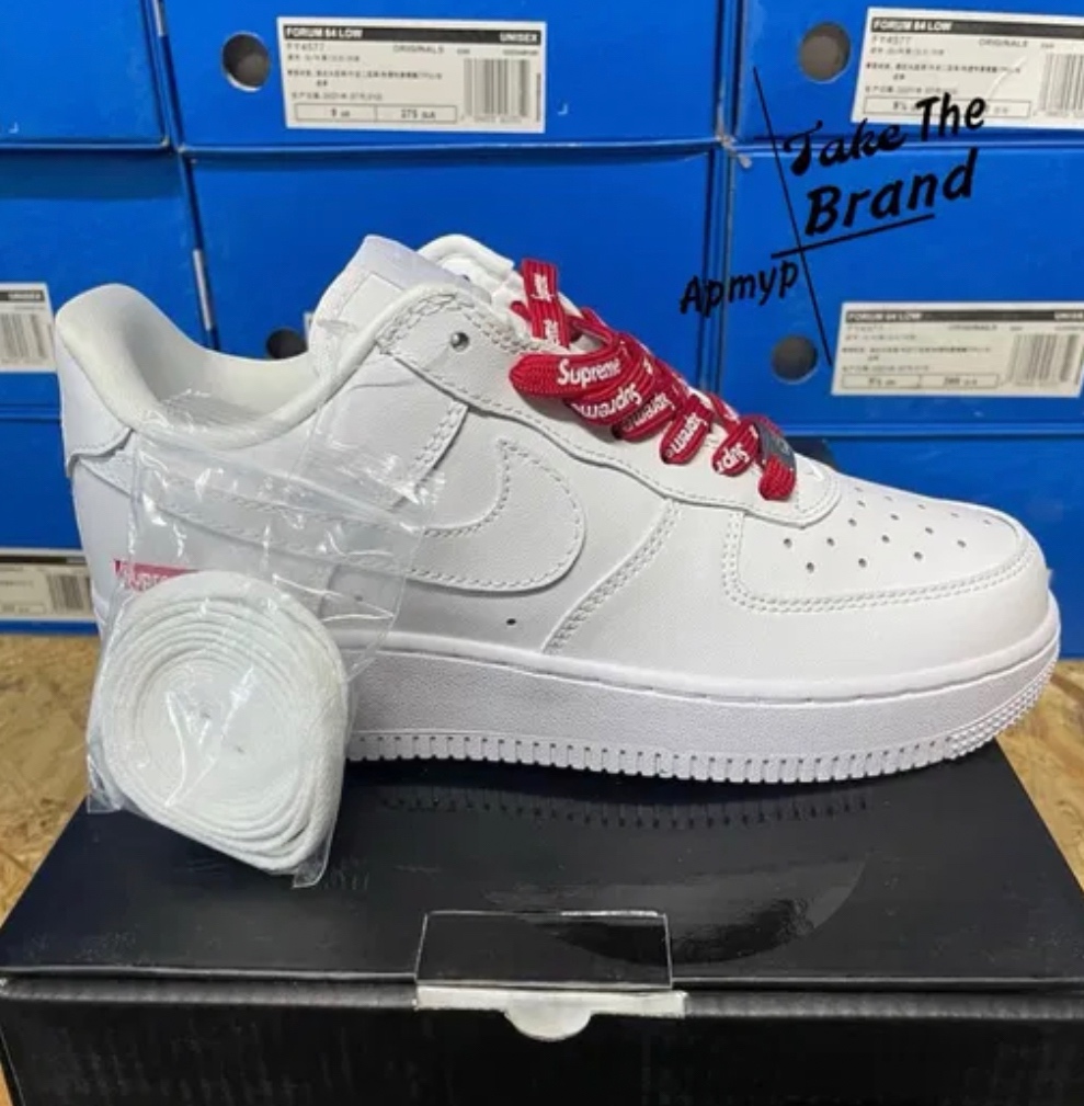 Nike Air Force 1 x Supreme Low White