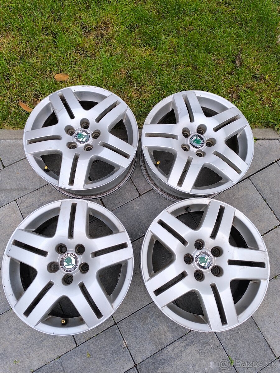 5x100 R15 Skoda alu disky