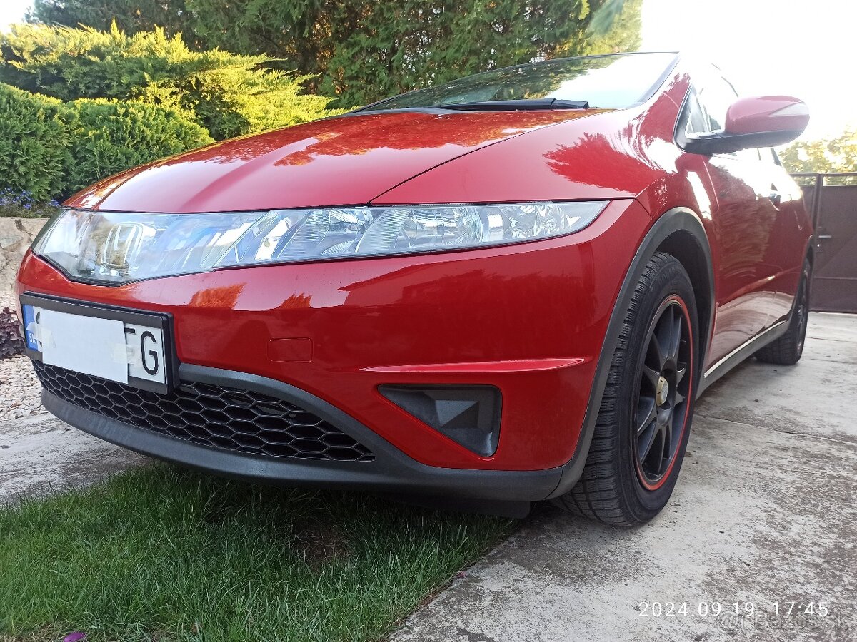 Honda civic 8G 1,4 i 61kw