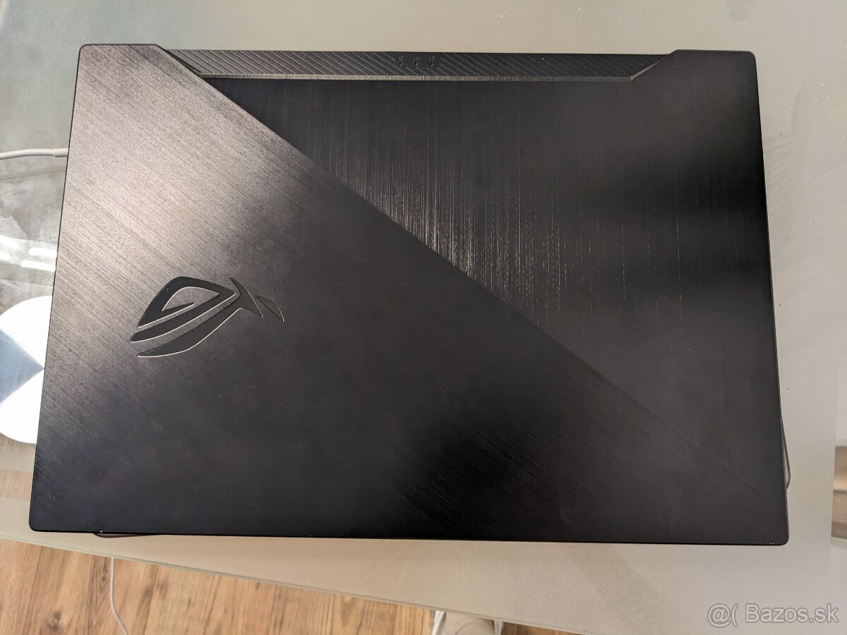 ASUS ROG Zephyrus G15