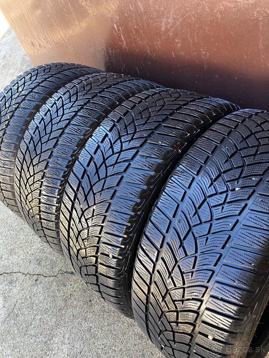 225/45/R17 4ks Goodyear ultragripperfm