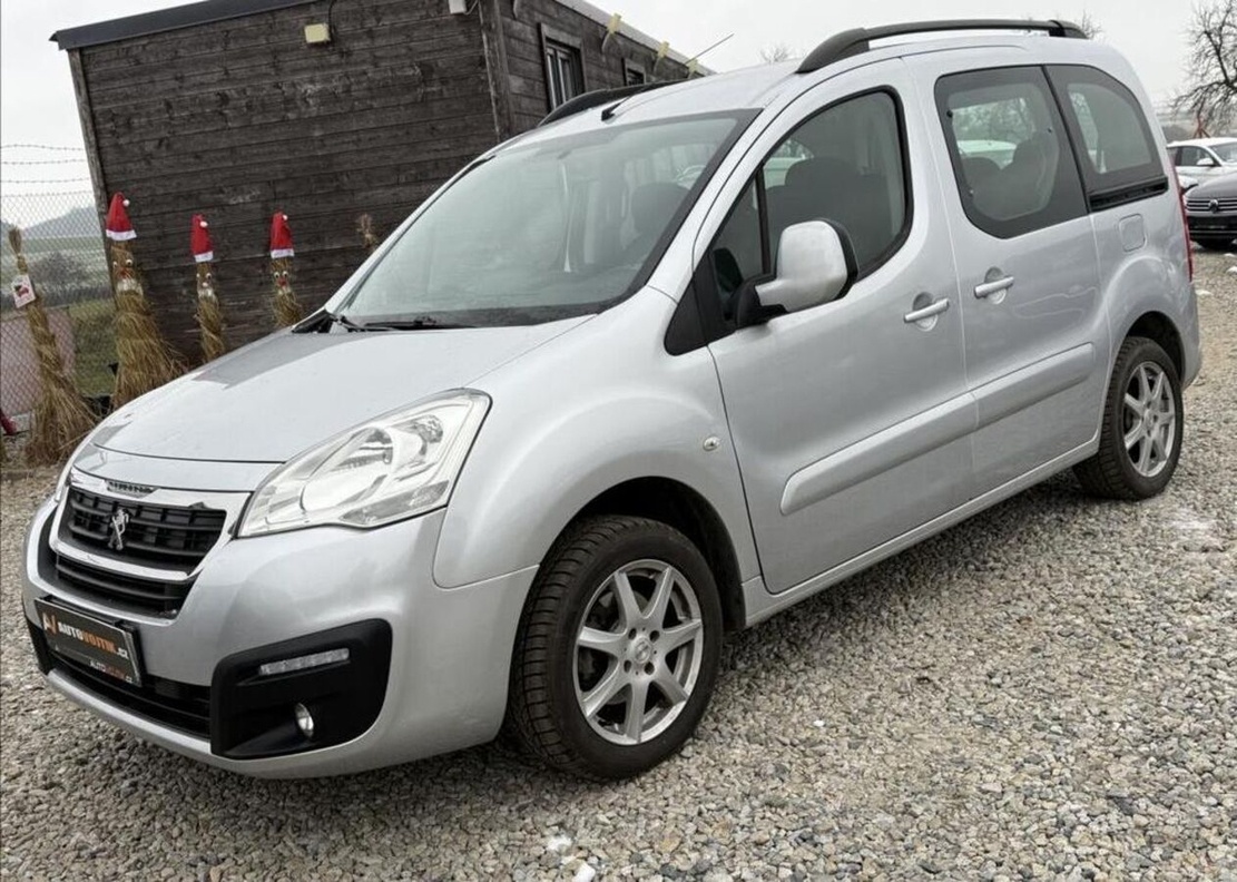 Peugeot Partner Tepee 1,6 HDI Tepee Active 7MÍST ČR nafta