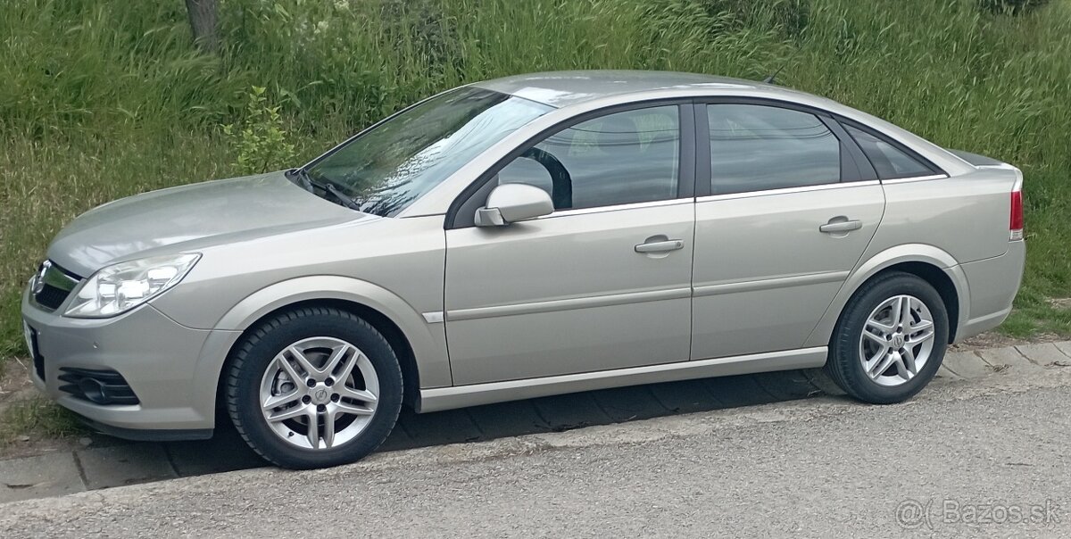 Opel Vectra GTS 1.6-16V 77 kW (105 hp)5 rýchl.