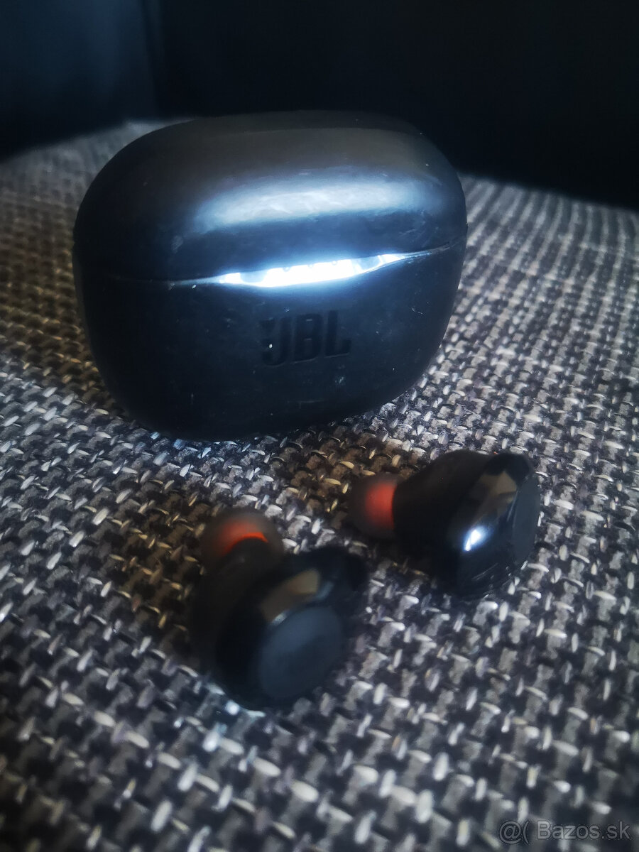 JBL TUNE 125 bluetooth sluchadla