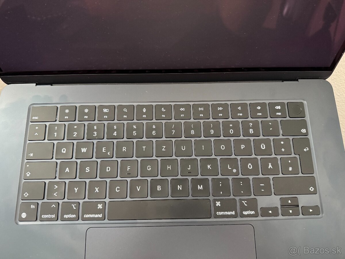 MacBook Air M3 15