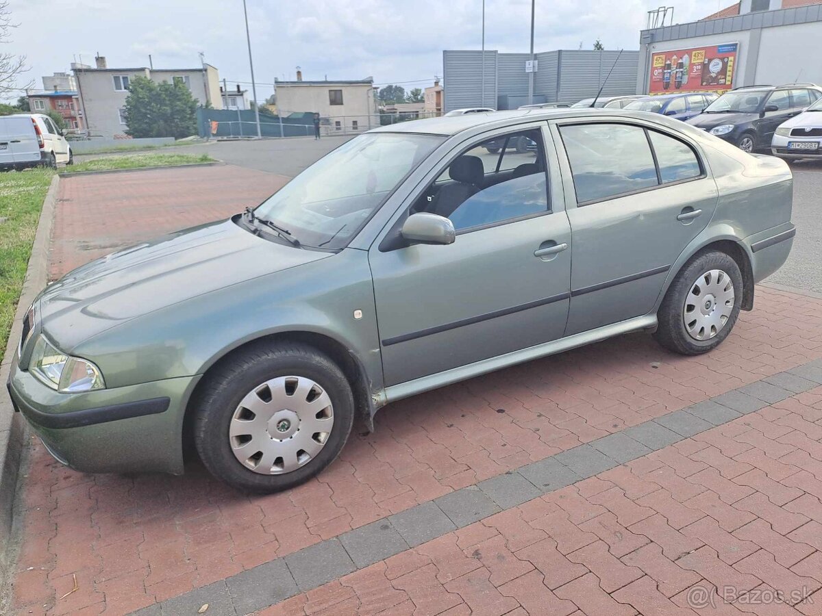 Škoda Octavia 1.6 75kw benzín