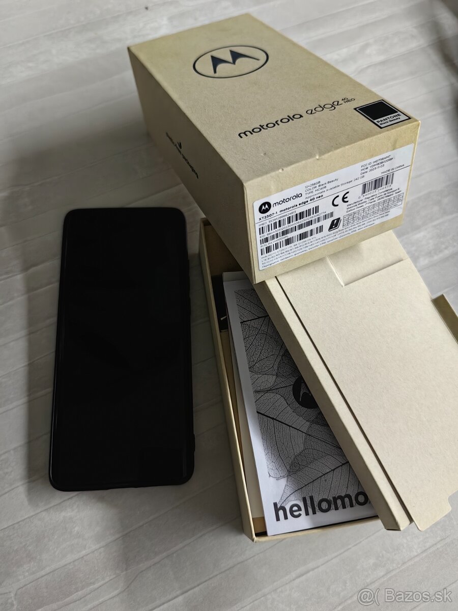 Motorola edge 40 neo 12/256gb