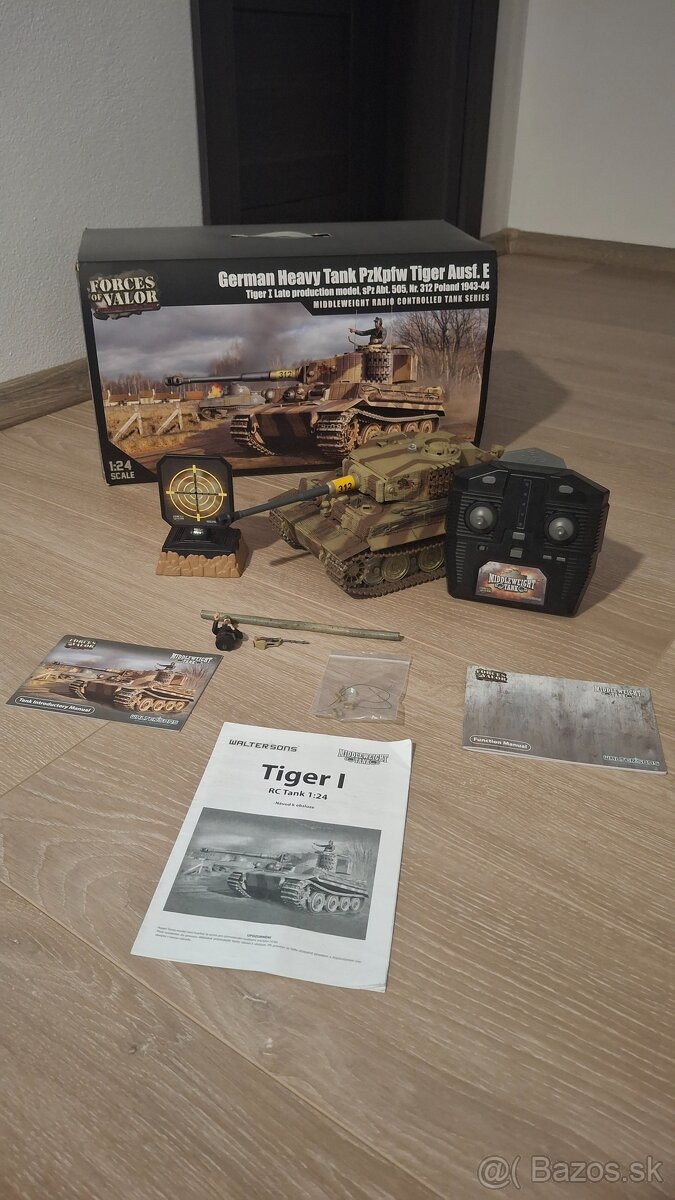 RC  Tank --- Forces of Valor --- Tiger 1