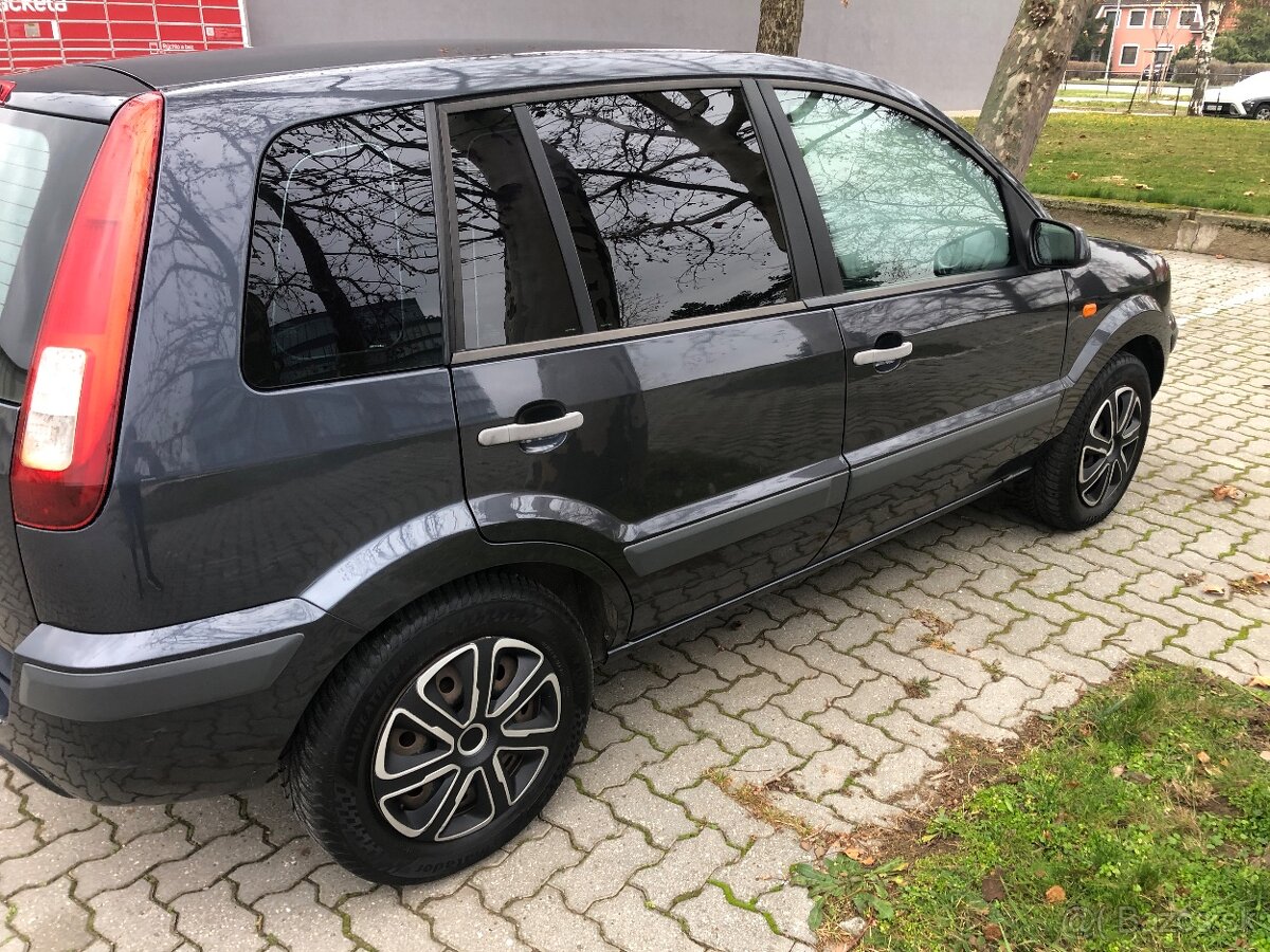 Ford fusion 1.4 benzin 59kw