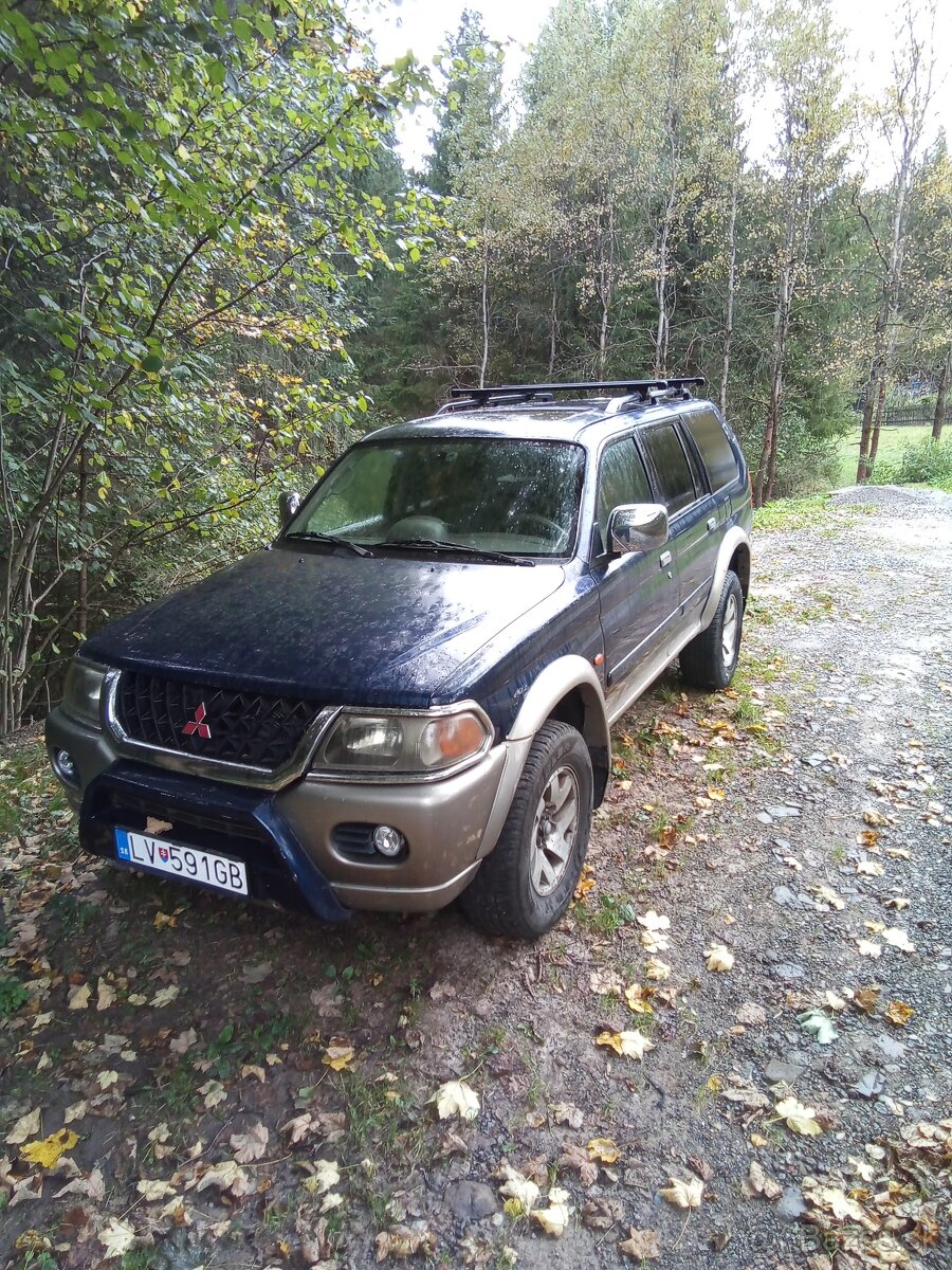 Mitsubishi Pajero SPORT GLS