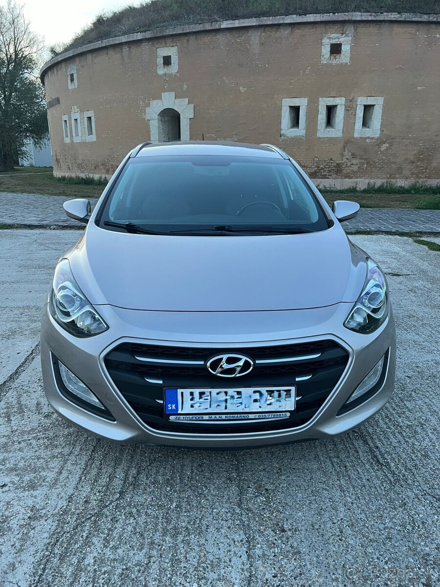 Hyundai i30 combi 1,6 benzín, 88kw /prvý majiteľ