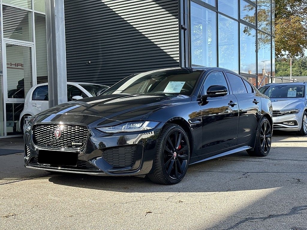 Jaguar XE