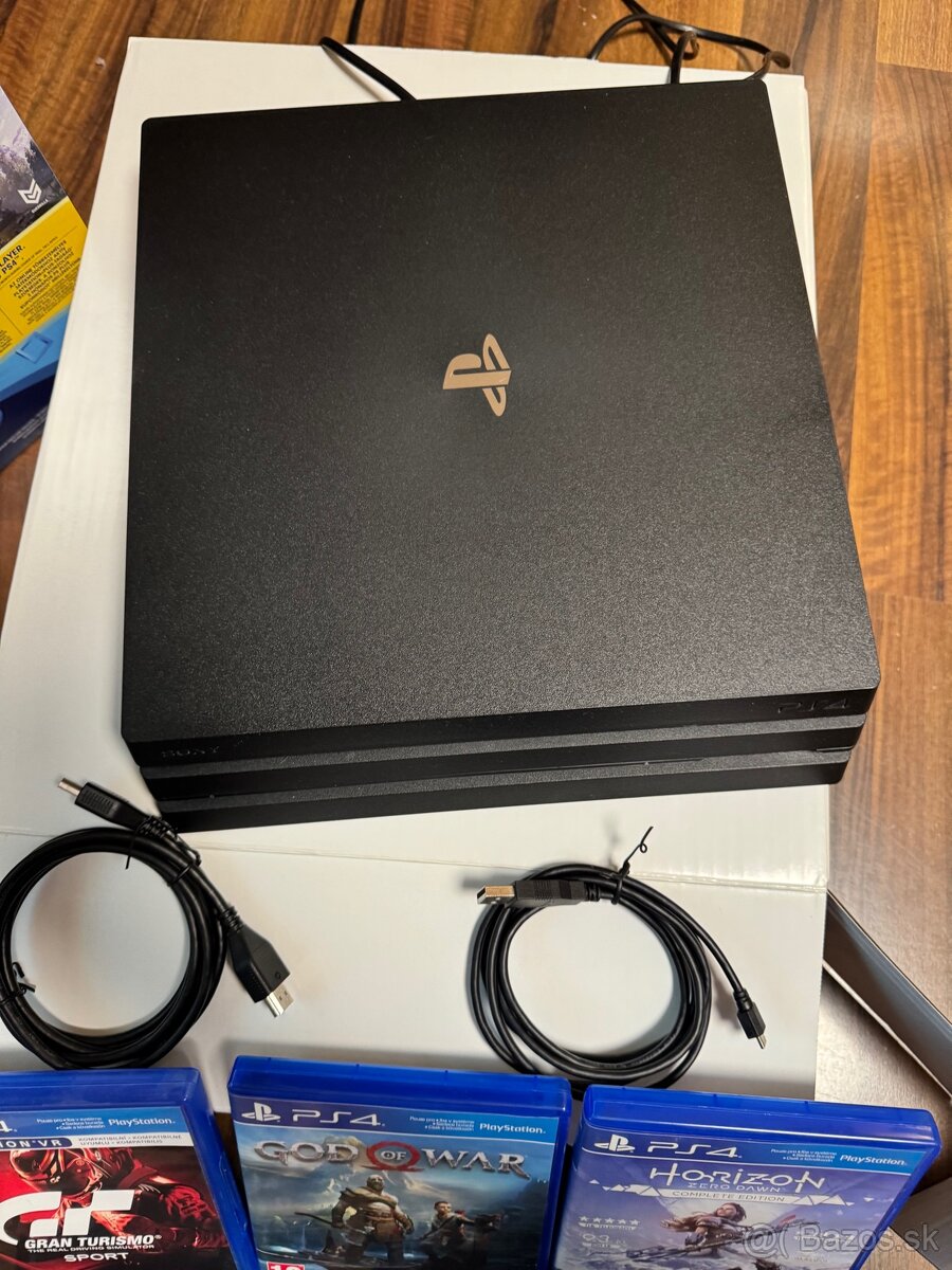 PS4 PRO  1TR