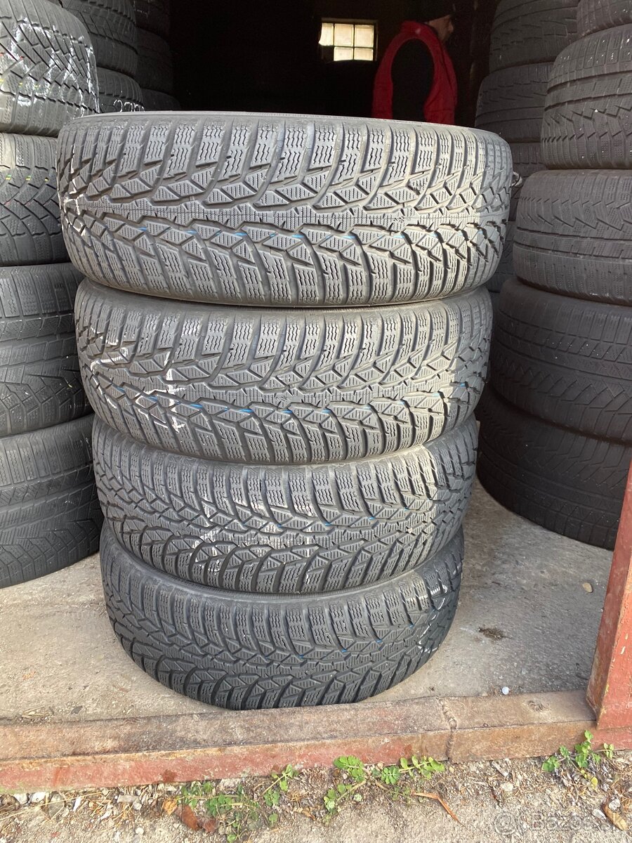 215/60 r17 Nokian