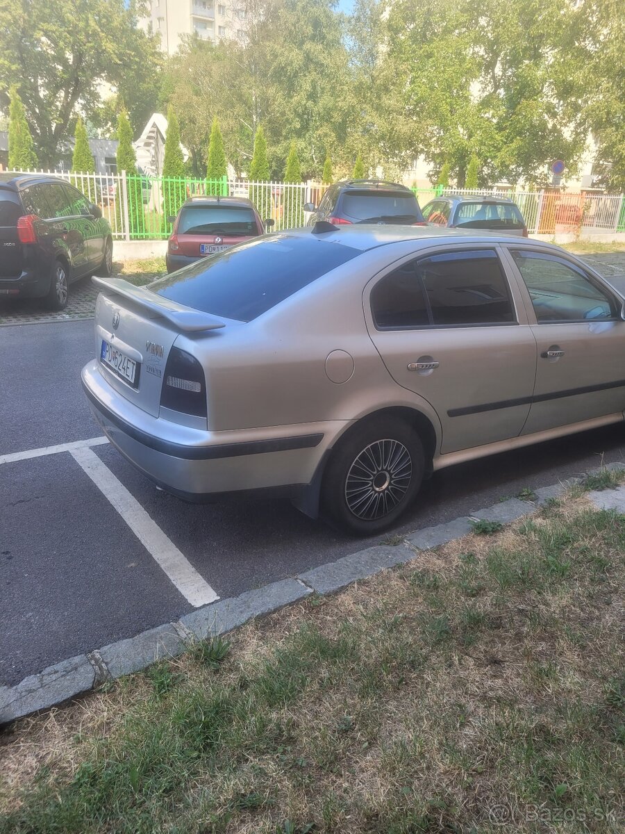 Škoda octavia 1.6 benzín r.v2000 74kw