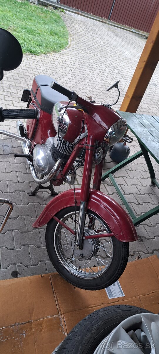 Jawa 250