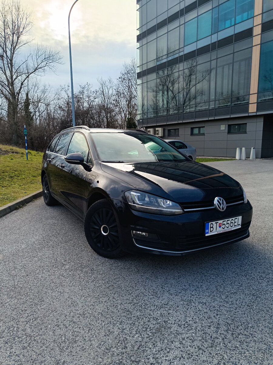 VW Golf 7 variant 2.0 TDI Highline ⭐, STK 02/26,TOP výbava