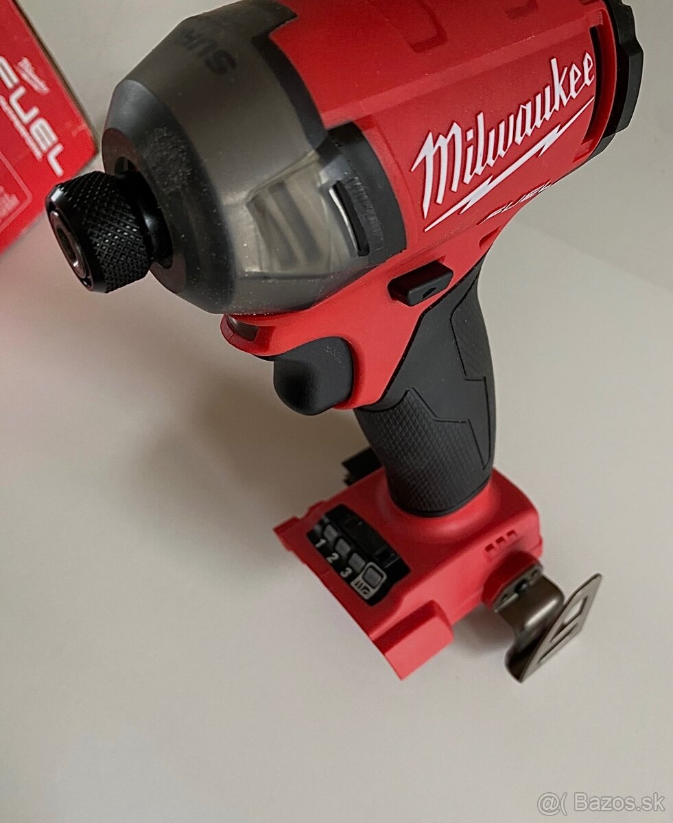 ®️|Razový uťahovák, Milwaukee M18 Surge