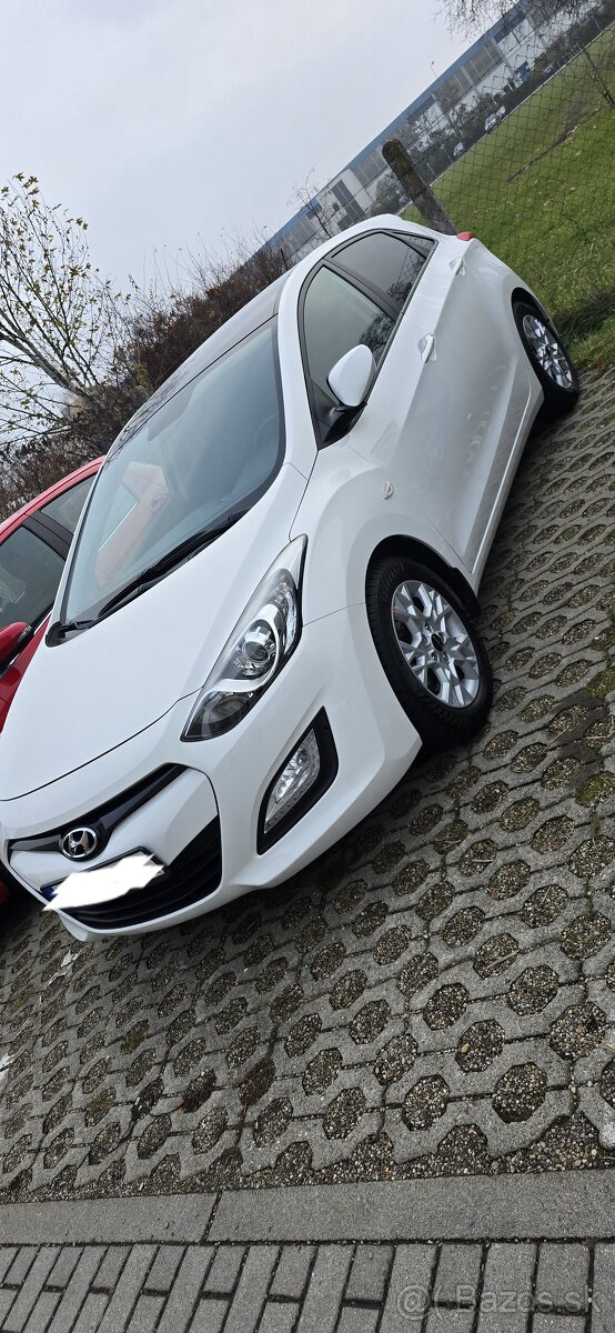 Hyundai i30 1.6 mpi 88kw 120ps