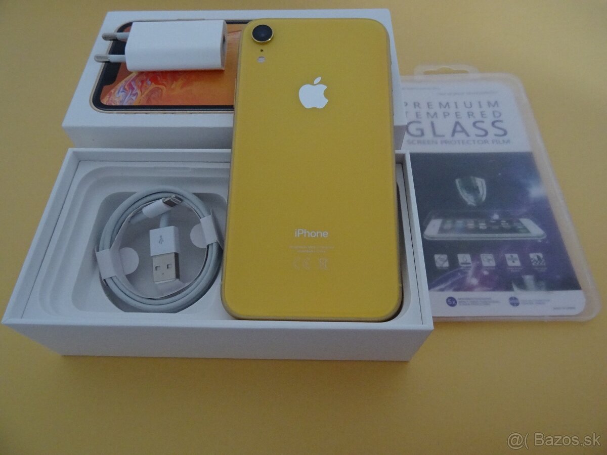 iPhone XR 64GB - ZÁRUKA 1 ROK - VELMI DOBRY STAV