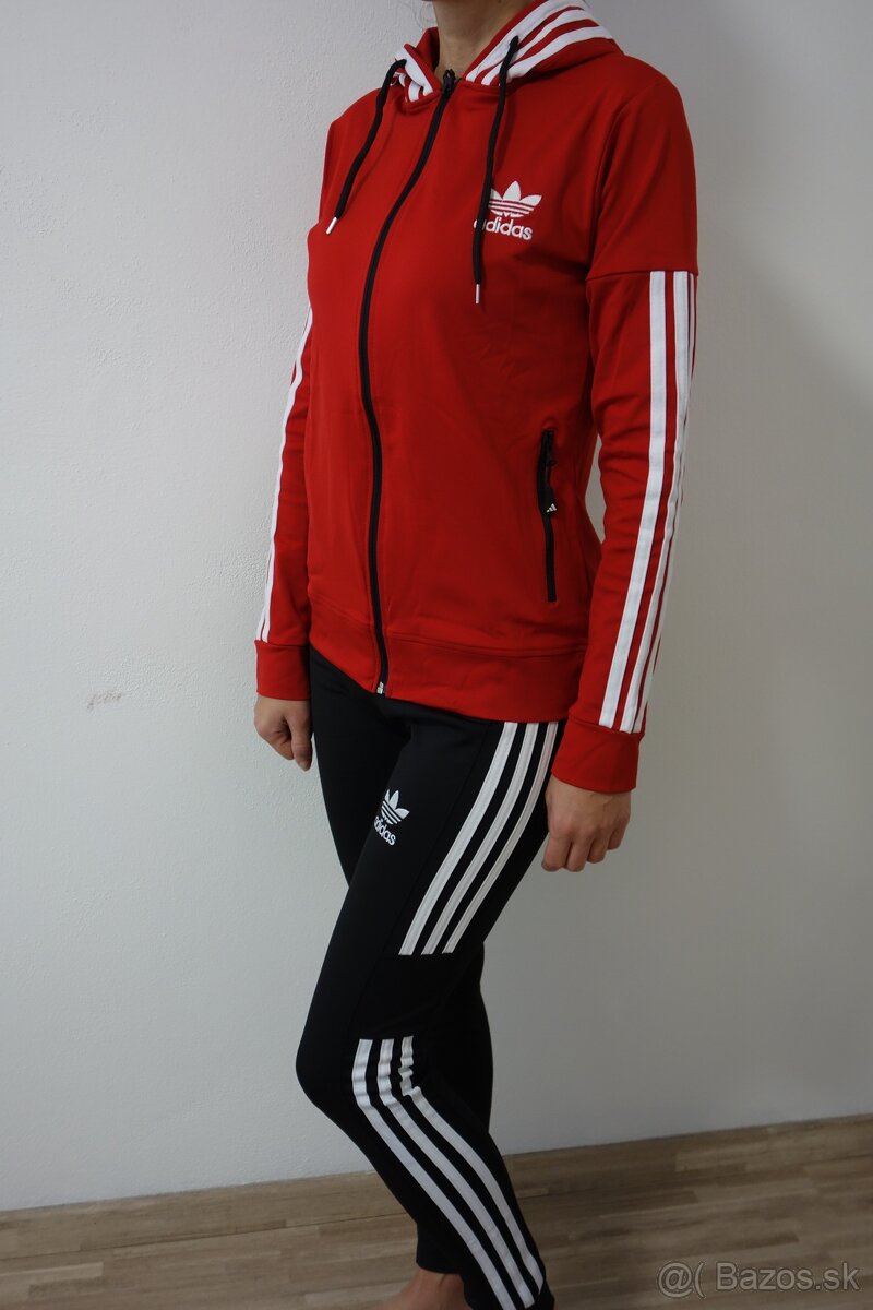 damska suprava adidas,cervena ,styl.