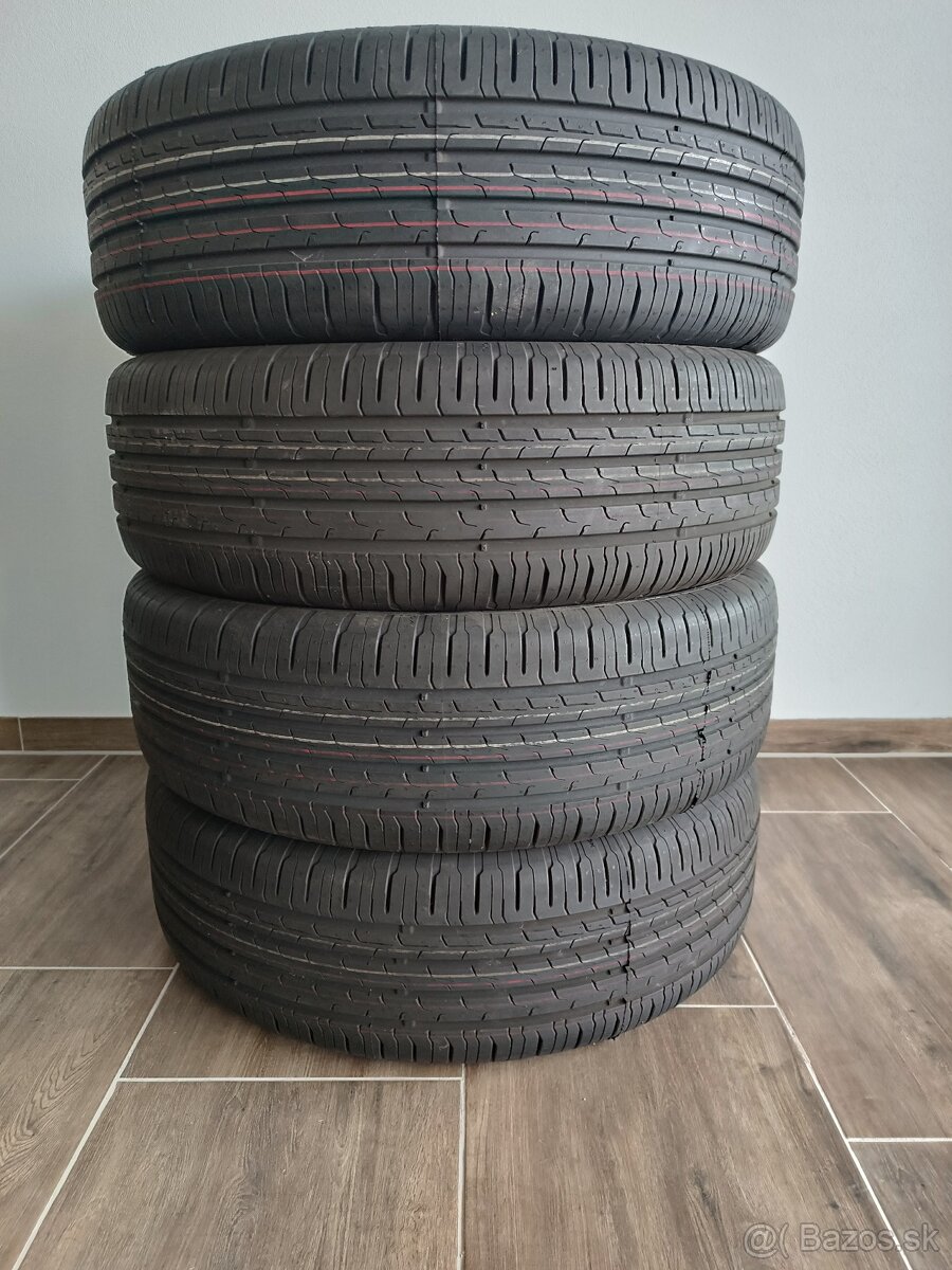 215/60 R17