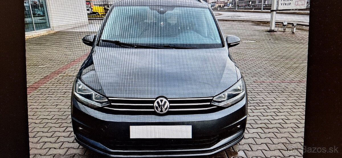 VW Volkswagen Touran DSG 2018 .7 miestne