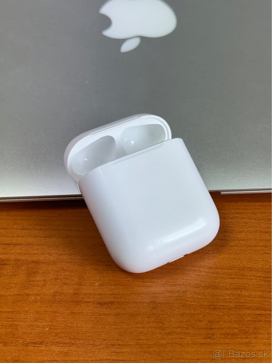 Náhradné Nabíjacie púzdro Apple AirPods 1 2. Generacie