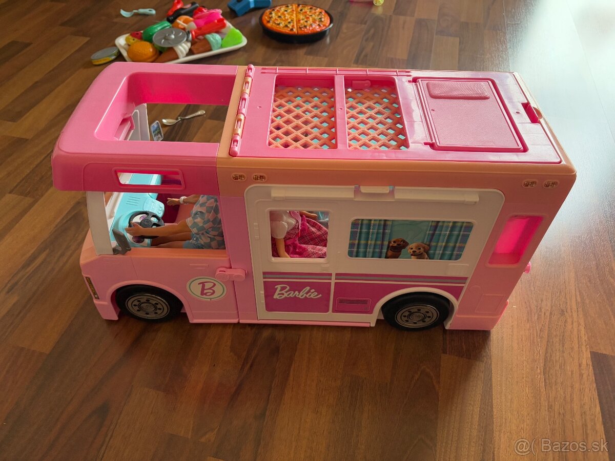 Barbie karavan