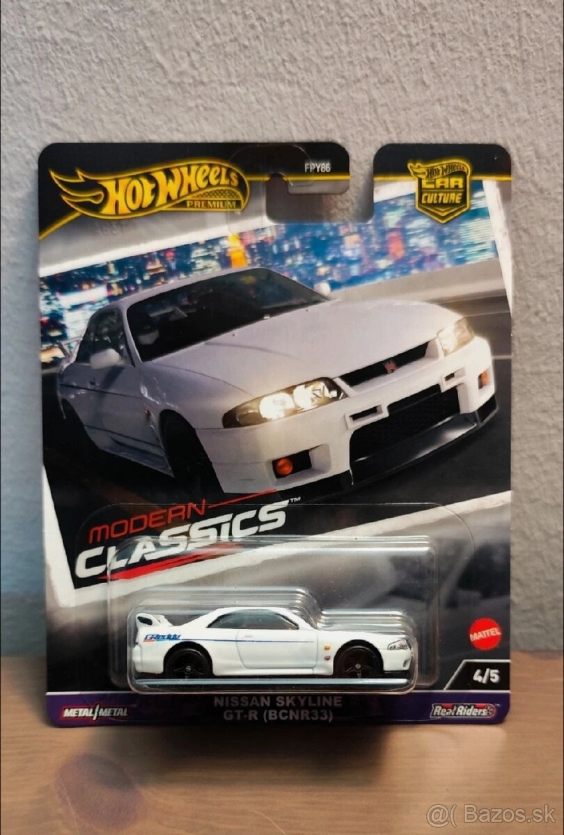 Hot wheels modern classics nissan skyline gt-r r33