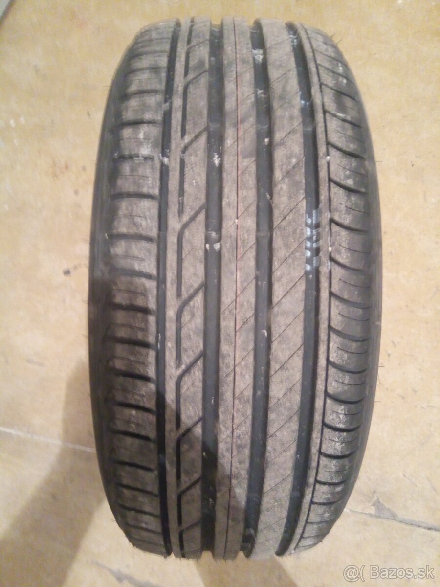 215/50 R18 letné