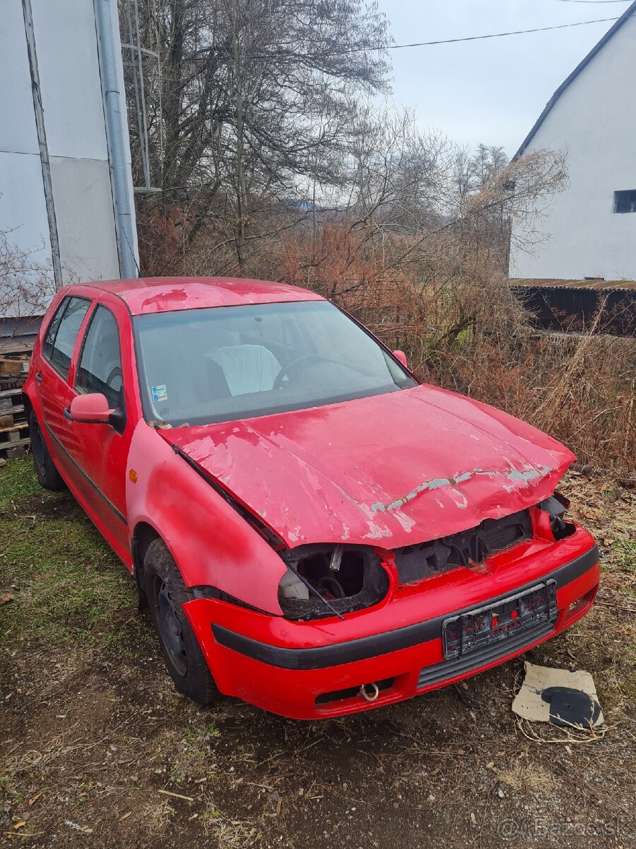 Golf 4 1.4 benzín