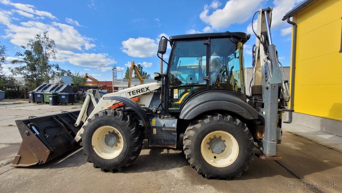 Terex TLB890/ 2012 joystic traktor bager