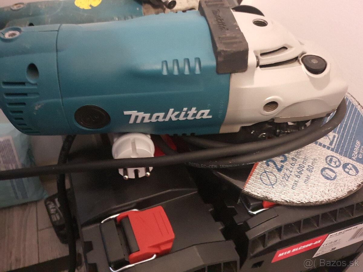 makita 230