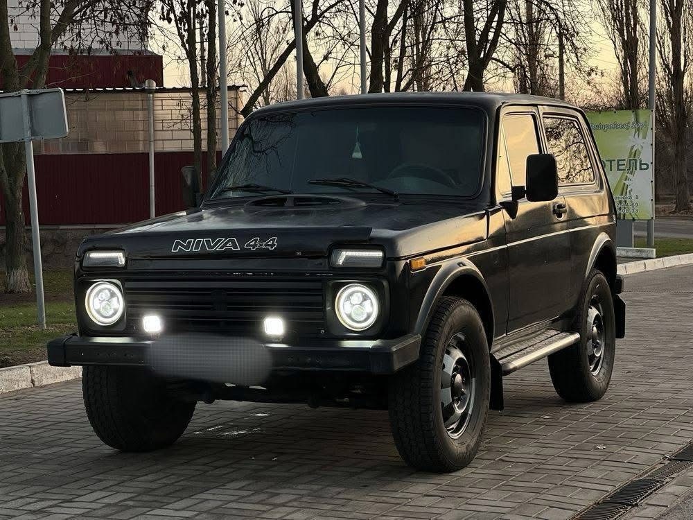 Lada Niva 4x4 URBAN/BRONTO