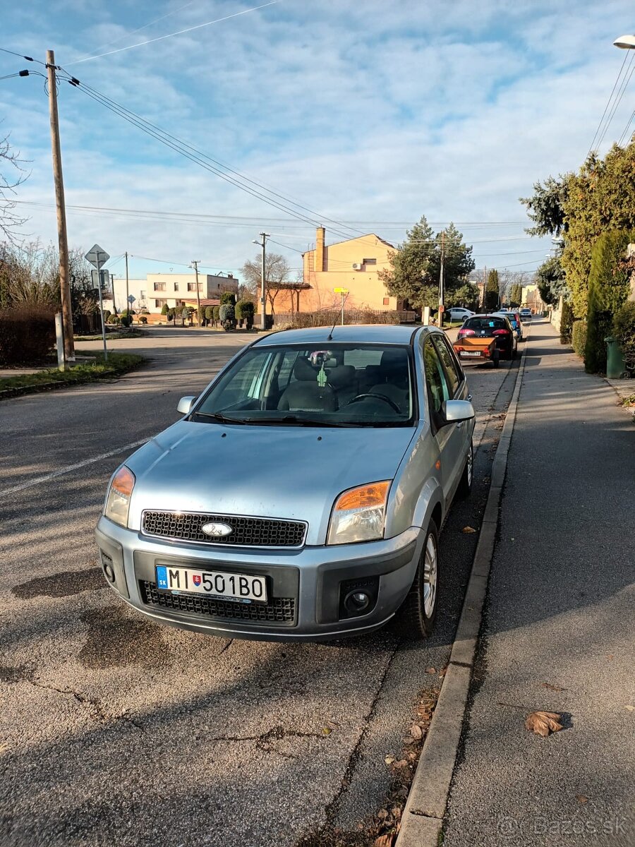 Ford Fusion 1.6i 16v 74kw