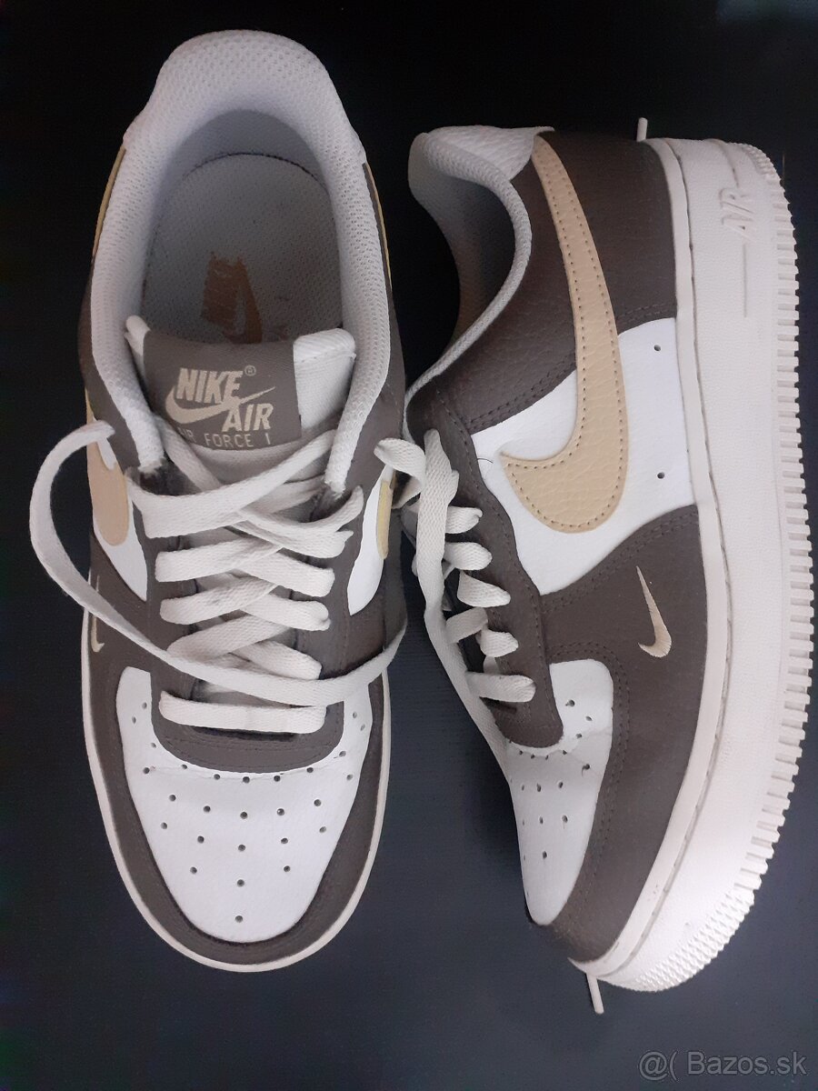 Predam damske Nike tenisky vel.38